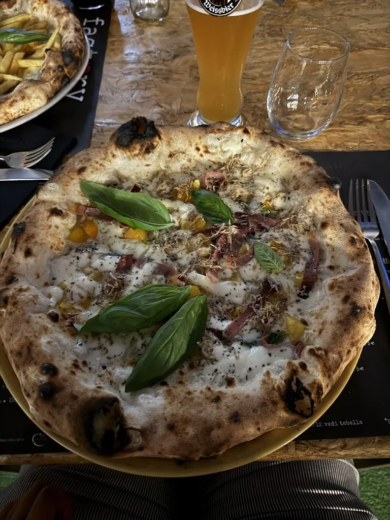 Federico Quagliuolo_Factory_Aiello del Sabato_review