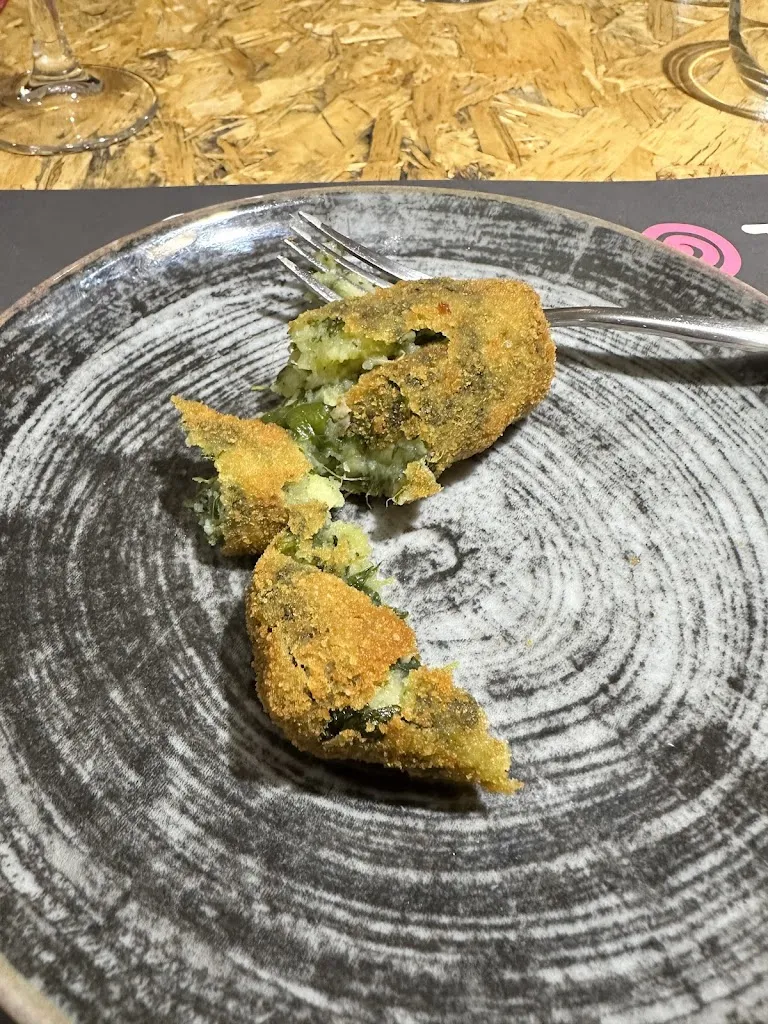 Ezio Guerriero_Factory_Aiello del Sabato_review