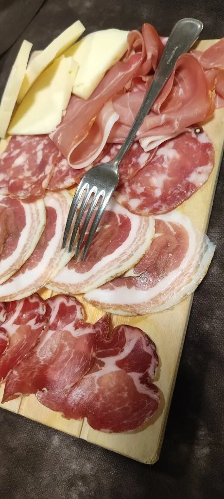 Germana Bortugno_La Taverna Svizzera_Aiello del Sabato_review