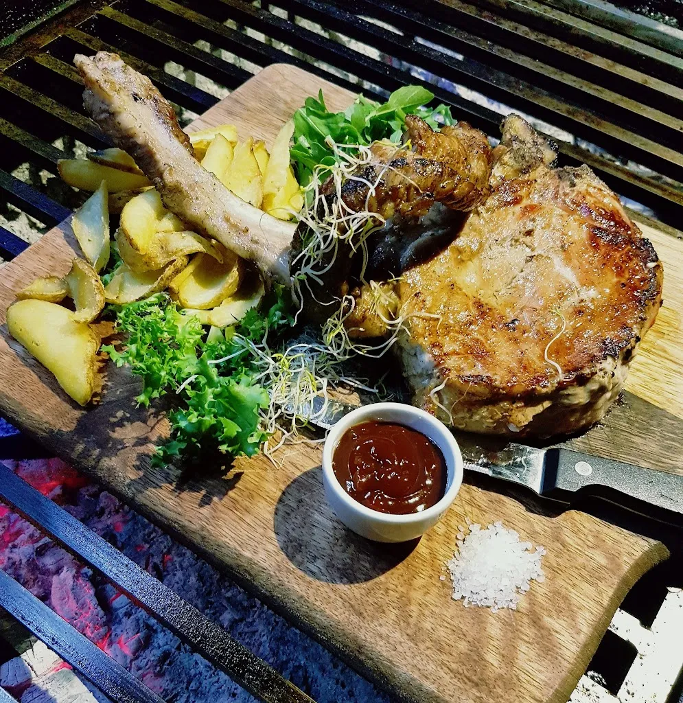 Heretic Ristorante Braceria_Agropoli_slider_image_3