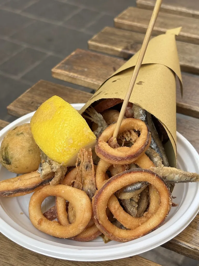 Christy Selemidis_Cuopperia TUFFIAMOCI QUI_Agropoli_review