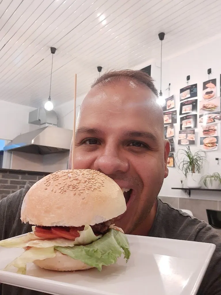 Juan's Travel life Adventure_Immigrante Hamburgeria_Agropoli_review