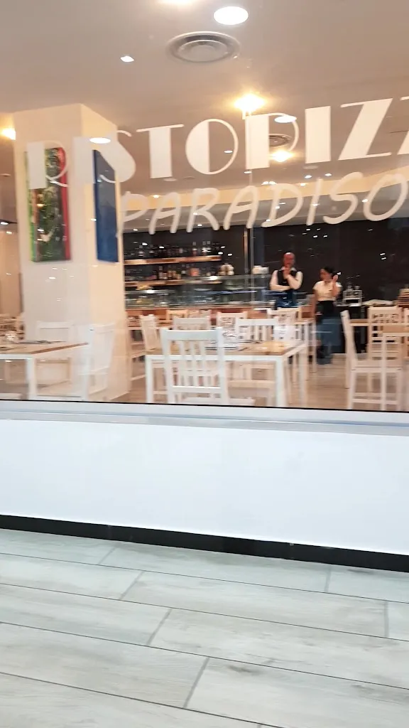 Paradiso restaurant in Alife