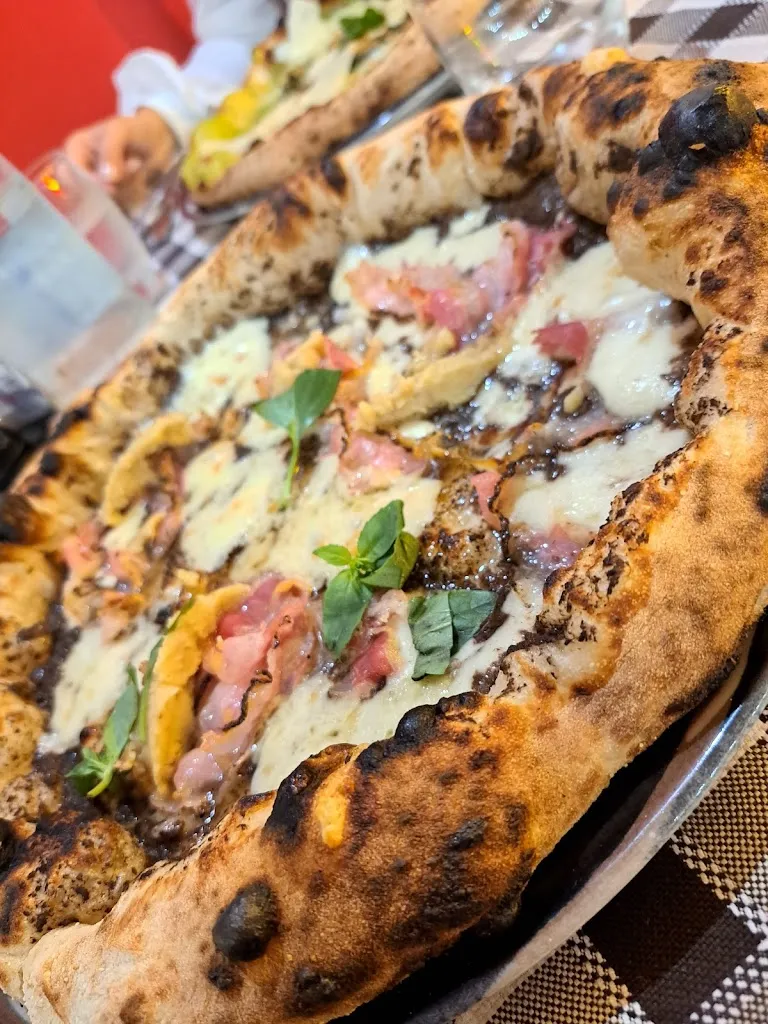 Tamburella - Trattoria e Pizzeria Napoletana_Amodio-Massariola_slider_image_3