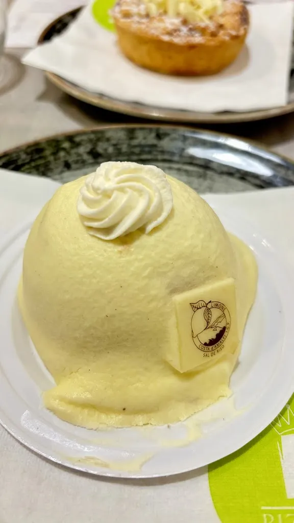 Alex Jones_Pizzeria elite Pasqualino Rossi_Alvignano_review