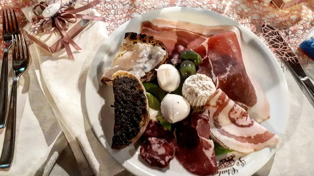 Lo Chalet_Alvignano_slider_image_3