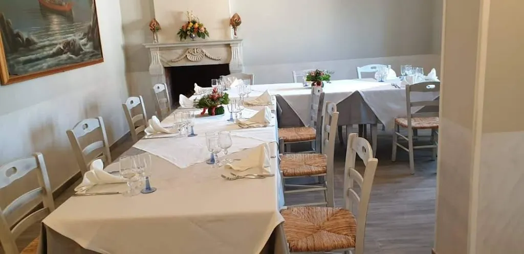 La Tavernetta - Pizzeria & Rosticceria restaurant in Amorosi