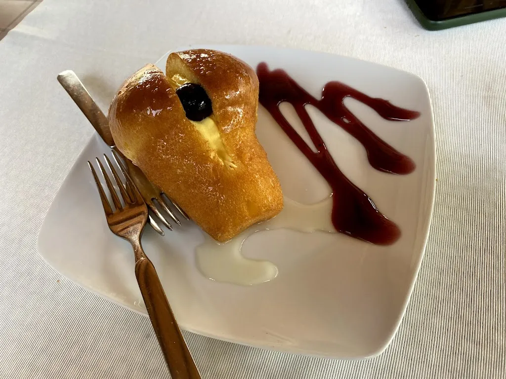 Eduard Seseras_Il Sauro_Amorosi_review