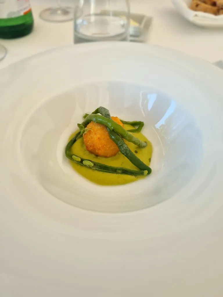 Anna Oyler_LOCANDA RADICI di Angelo D'Amico_Amorosi_review