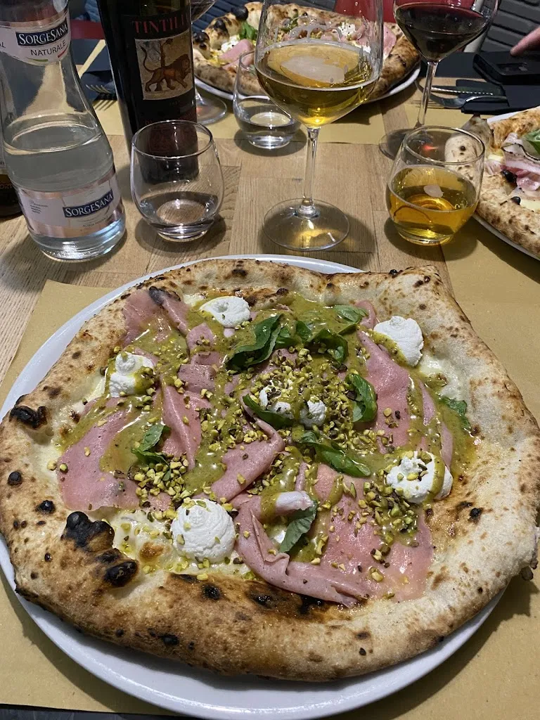 Sandi Rusijan_Azimut Enosteria Ristorante Pizzeria_Amorosi_recensione