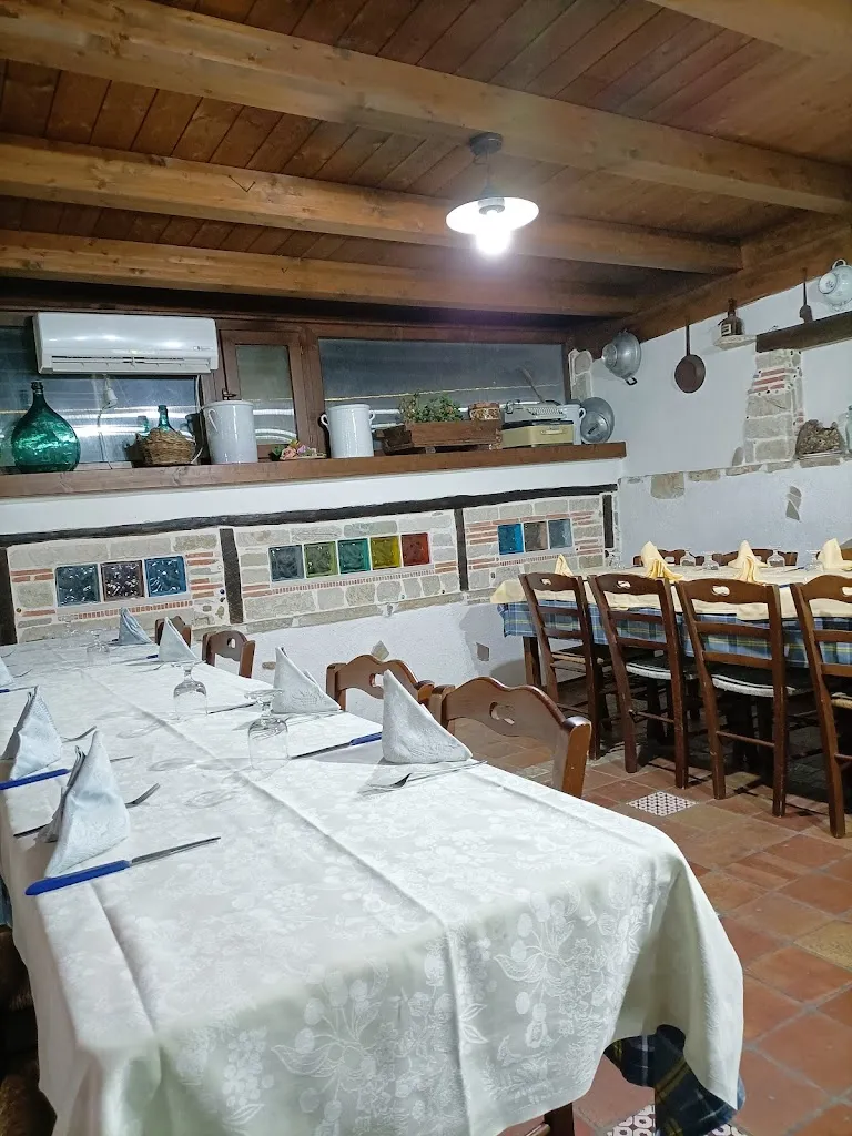 Pizzeria Da Zio Rocco E Gianmaria_Andretta-Mattinella_slider_image_3