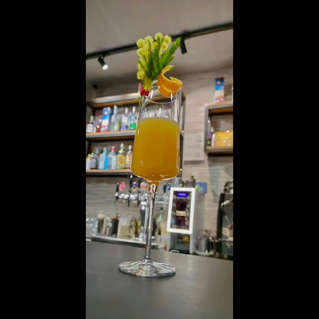 Good Vibes restaurant in Andretta-Mattinella