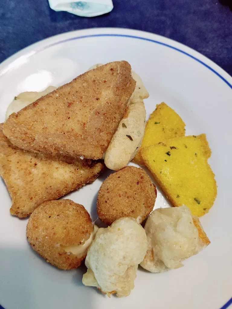 Reyna_La Rampa del Porto_Annunziata_review