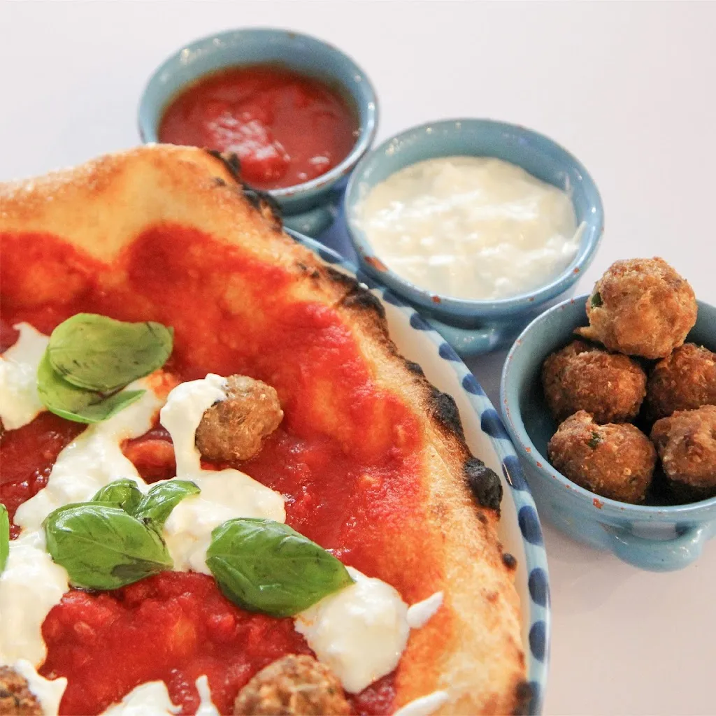 Capri Blu Pizzeria & Bistrot - Torre Annunziata_Annunziata_slider_image_3