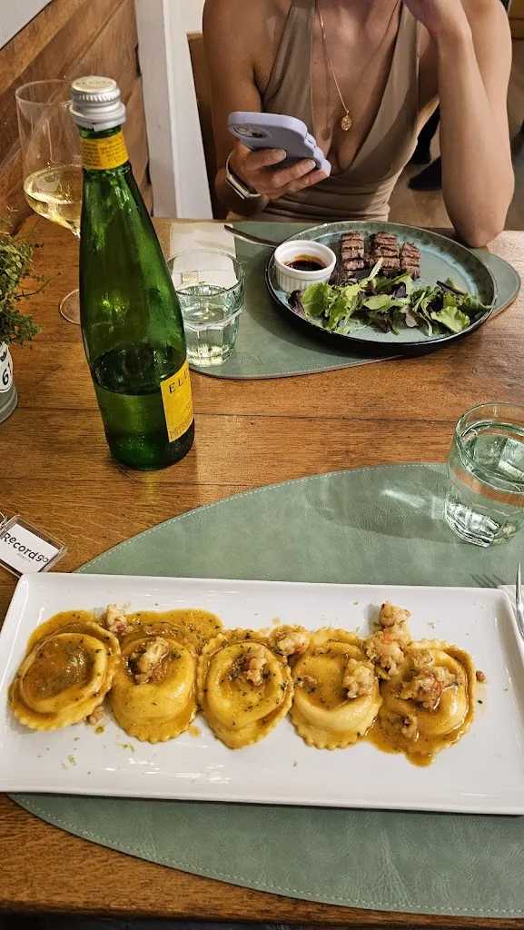 BeWeird !_La Barchetta_Annunziata_review