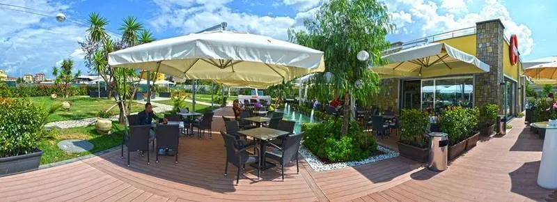 Bar Agora' American Bar_Antessano_slider_image_1