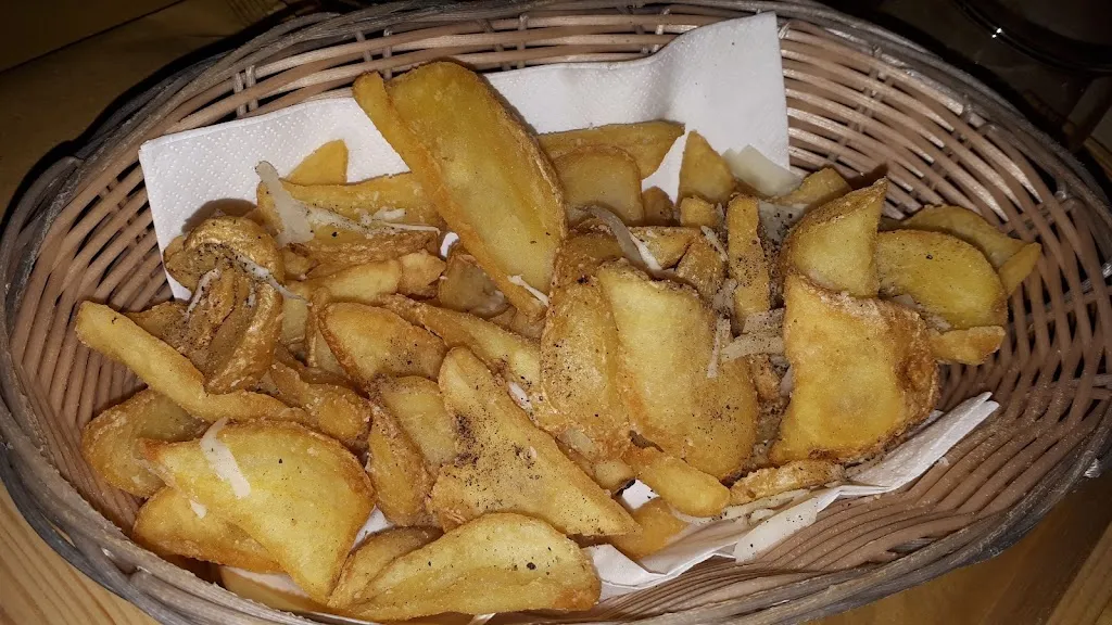 Silvio Roberto_GLAM Food Drink Fun_Antessano_review