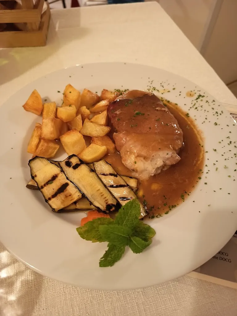 Nel portone_Apice Vecchio_slider_image_3