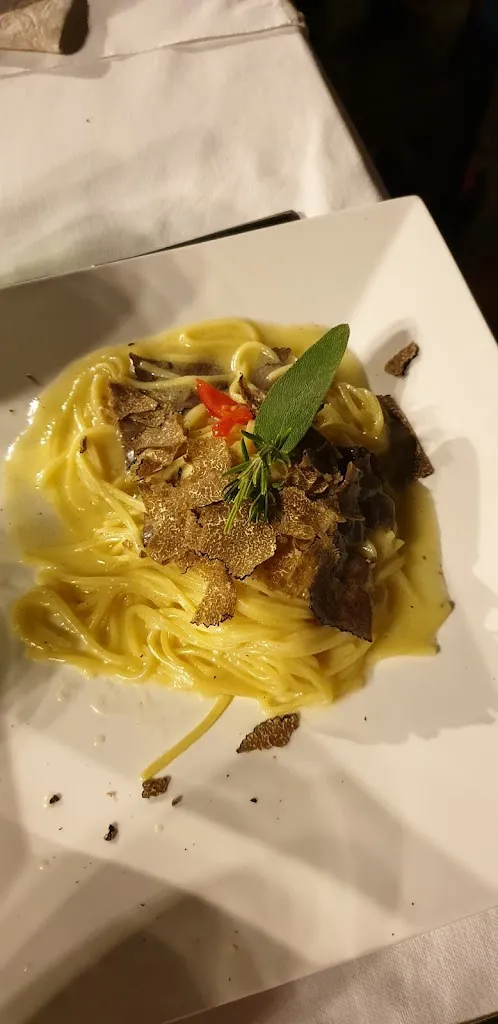 Luigi Todino_La Cantinella_Apice Vecchio_review