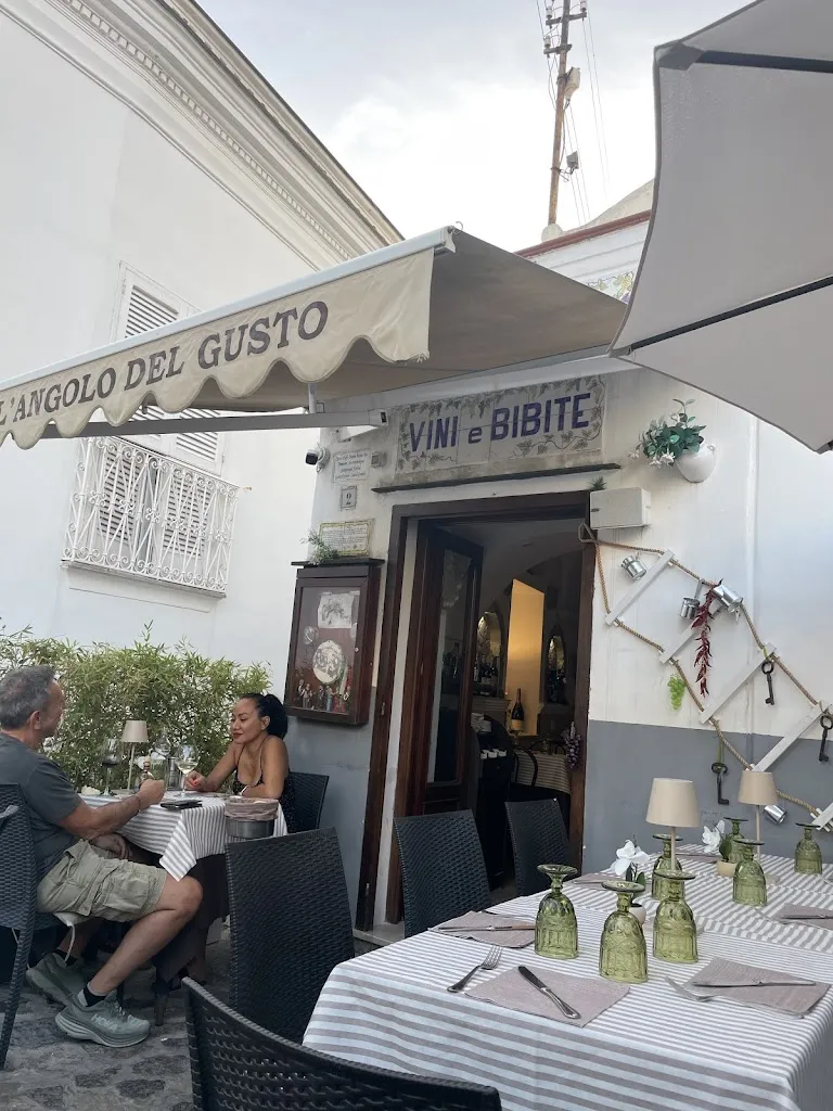 Shan Shan_L'Angolo del Gusto - ristorante di cucina mediterranea Anacapri_Anacapri_review