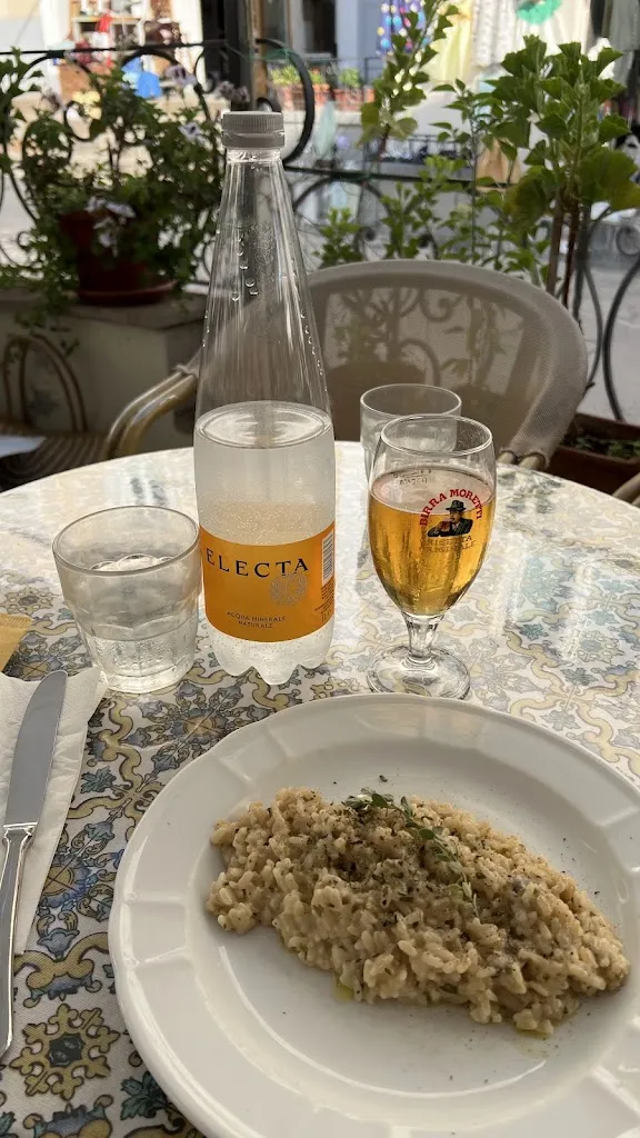 jasmine vink_Cafe Michelangelo_Anacapri_review