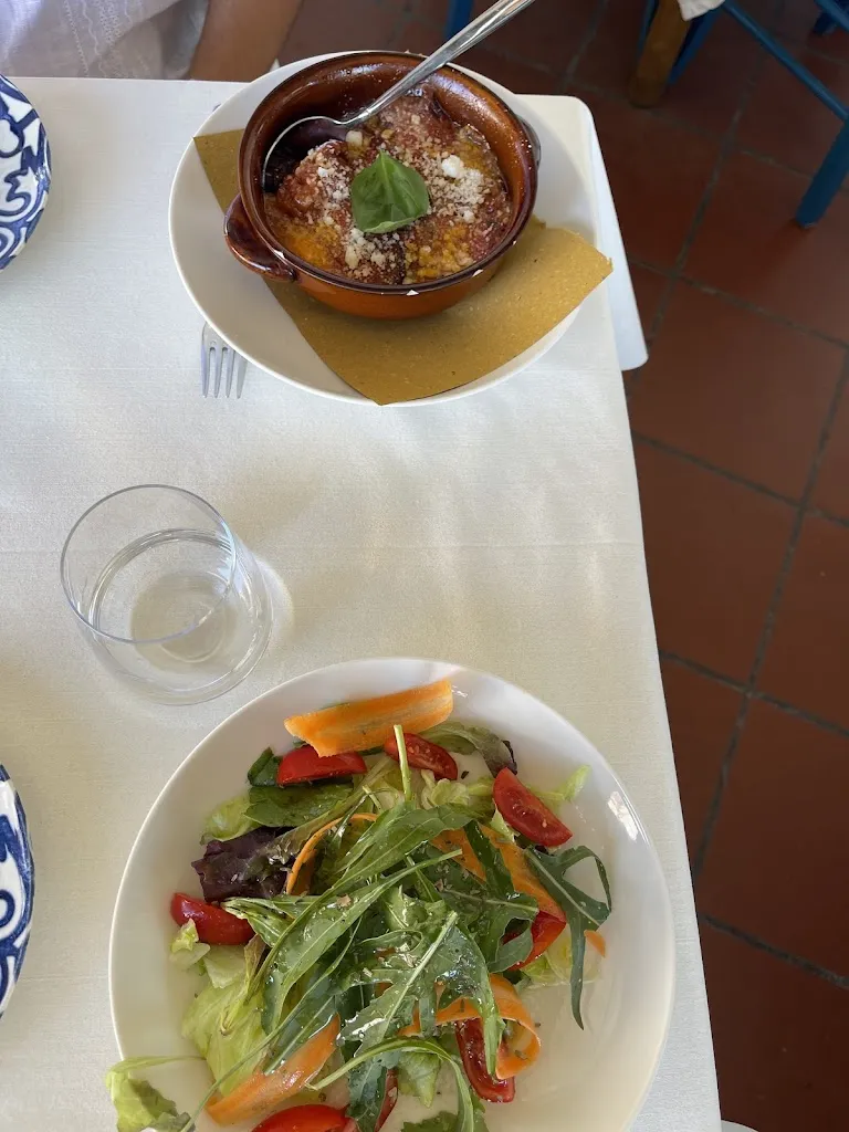 Carolina Baumanis, Ph.D._Ristorante La Rondinella e b&b_Anacapri_recensione