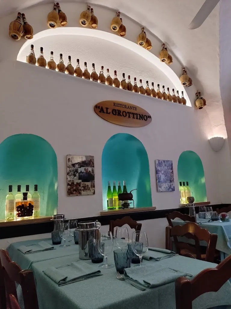 rohit s_Al Grottino_Anacapri_review