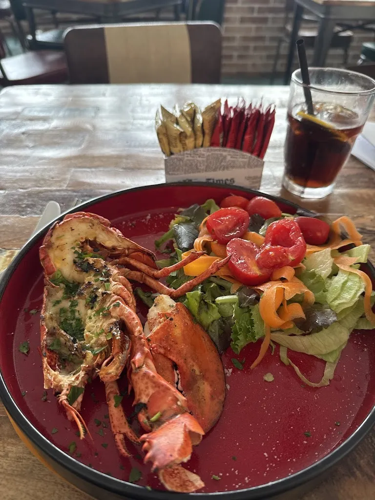 Paula Morant_Hangout Capri_Anacapri_review