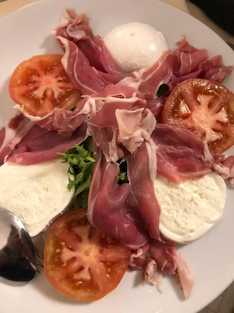 Dieter Ittlinger_L'Approdo 1980 Food & Drink_Anacapri_review