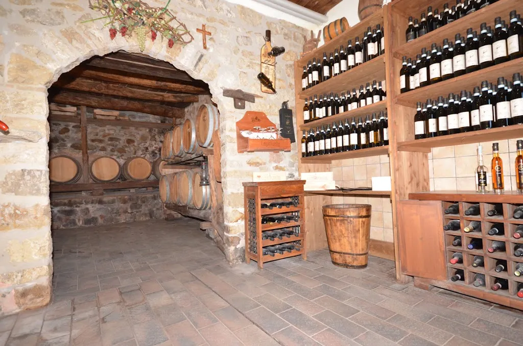 Cantina Francesca_Apollosa_slider_image_2