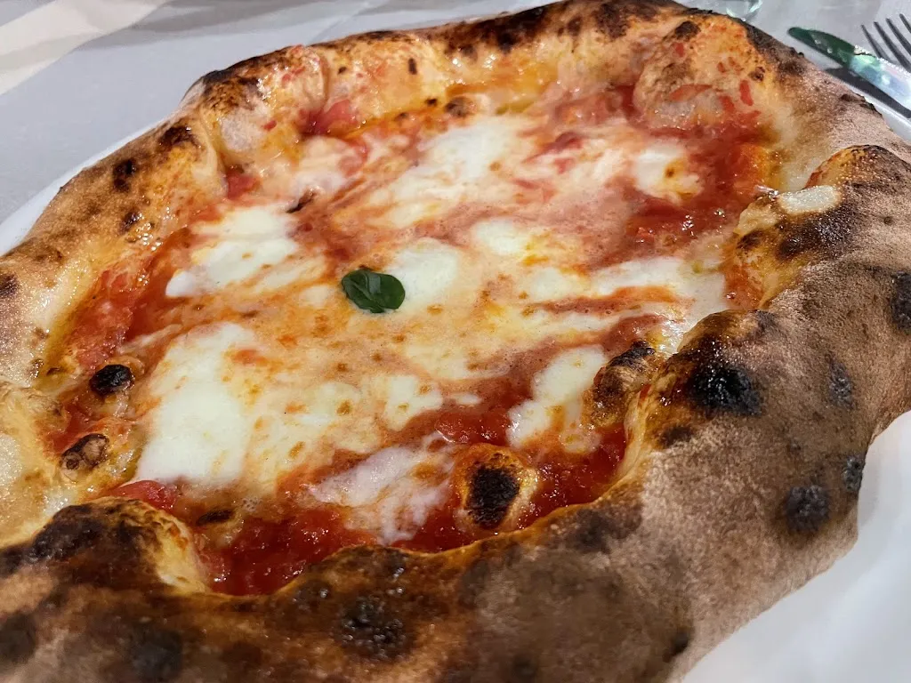 Dina P_El Barrio Café_Ariano_recensione