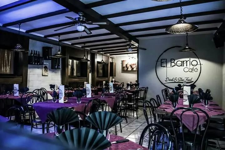 El Barrio Café restaurant in Ariano