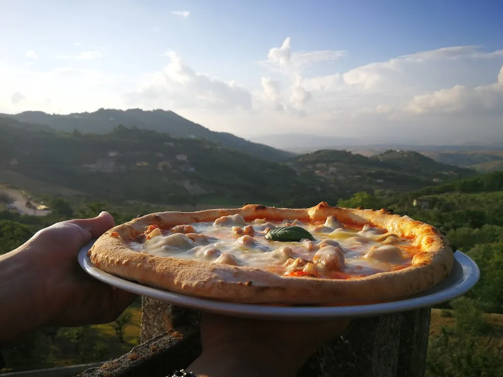 Pizzeria Pulcinella 1999_Ariano Irpino-Martiri_slider_image_2