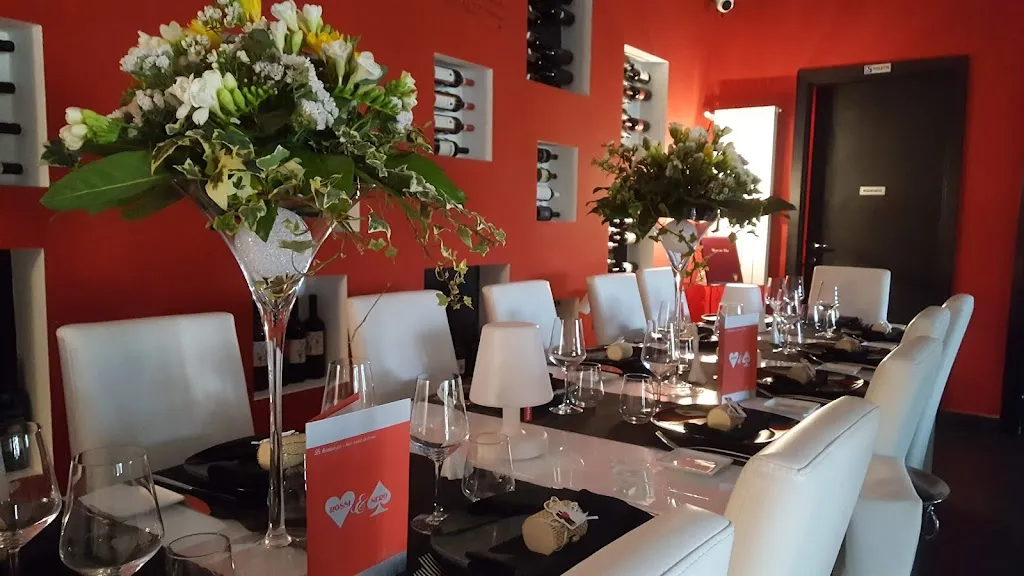 Rossi&Nero Resort restaurant in Arpaise