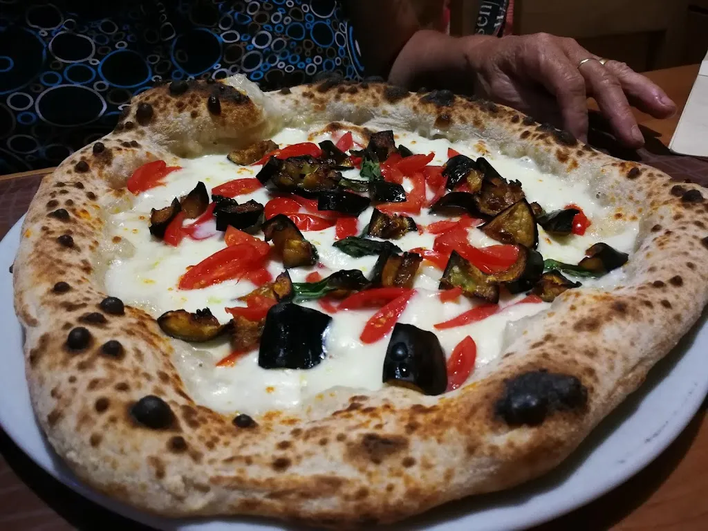 Twenty Three_Pizzeria È Na Passione_Arpaise_review