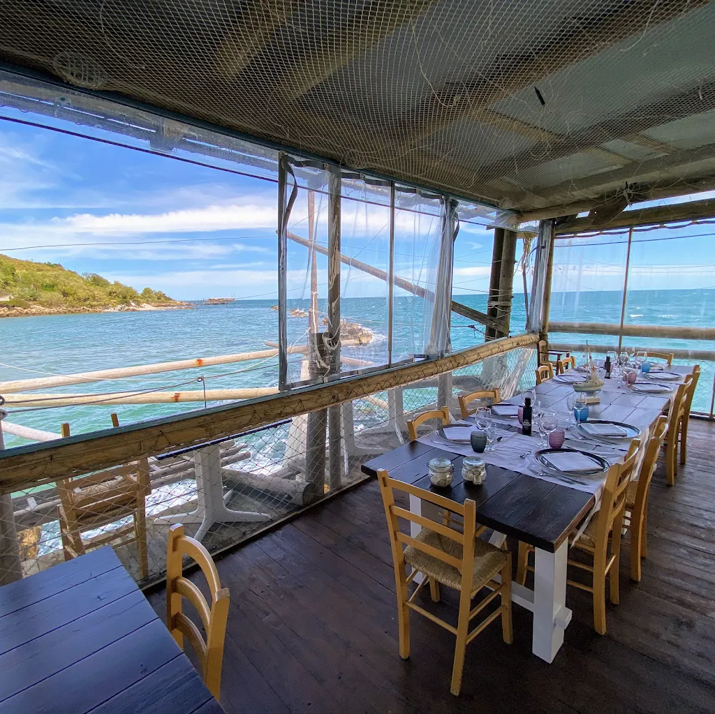 Trabocco Punta Punciosa Restaurant restaurant in Fossacesia