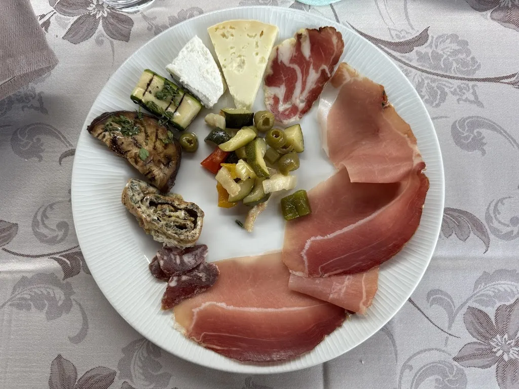 Emily Is Here_I Giardini Dell'Acropoli_Arpino_recensione