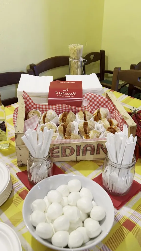 'O Cerasiell - Trattoria Napoletana_Arola-Preazzano_slider_image_2