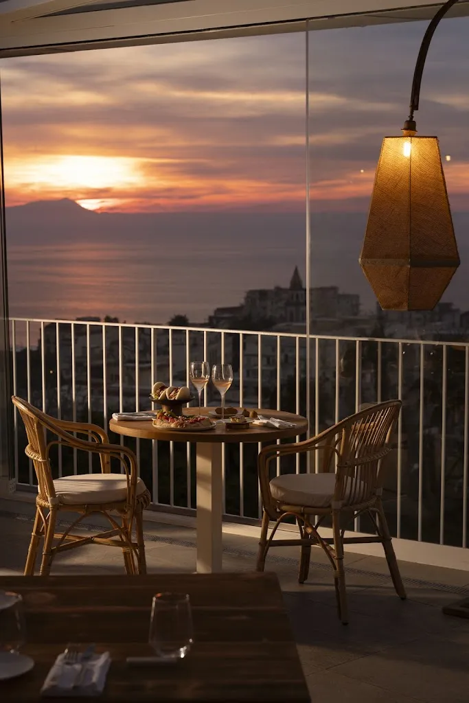 Mima Restaurant & Sky Bar Vesù_Arola-Preazzano_slider_image_1