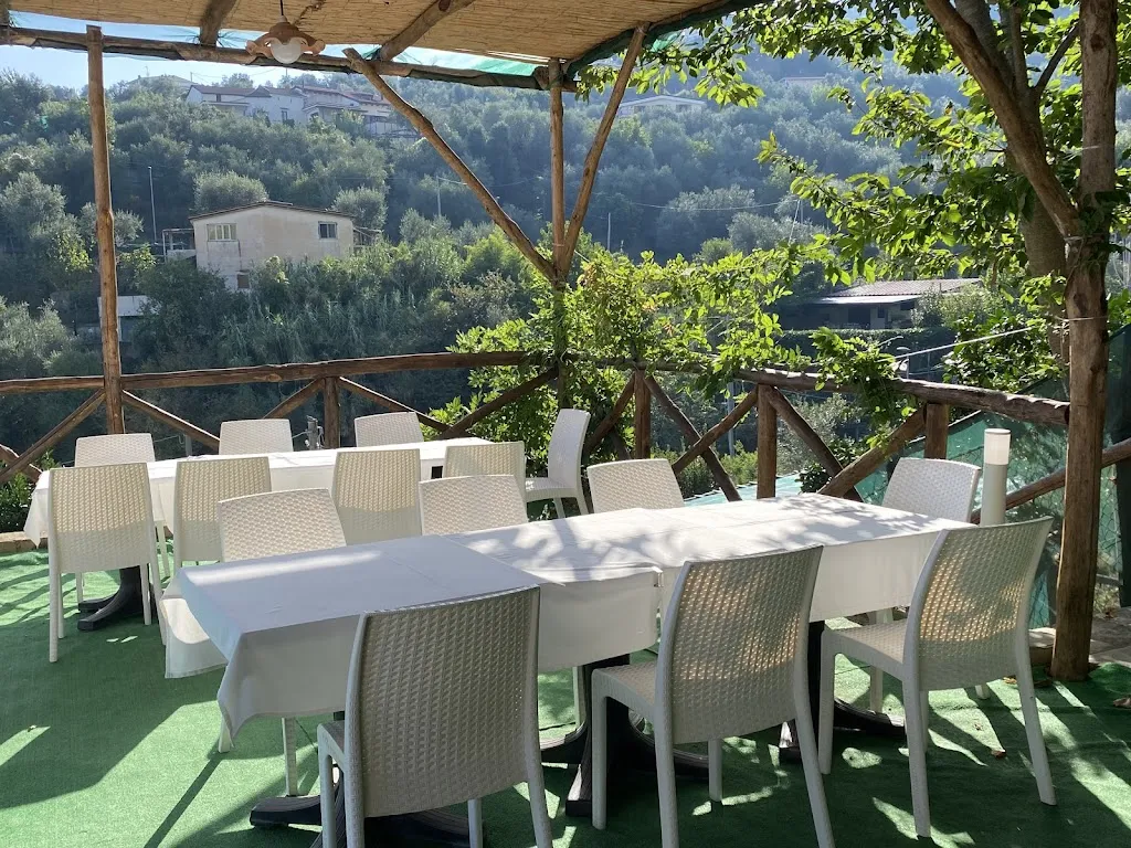 Casale Guarracino_Arola-Preazzano_slider_image_1