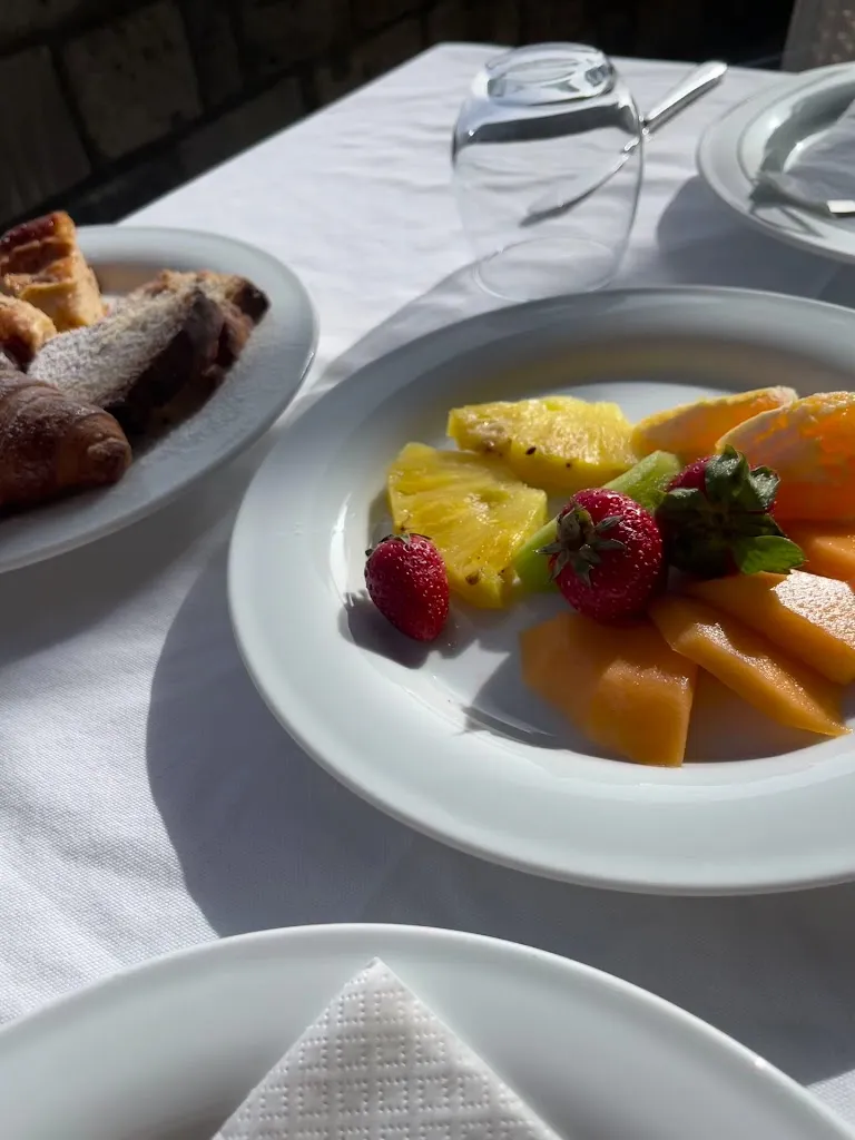 Casale Guarracino_Arola-Preazzano_slider_image_2