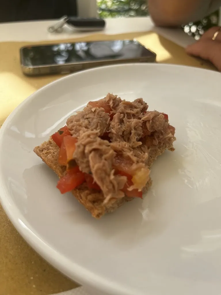 Kristýna Pikalová_La Scogliera_Ascea_review