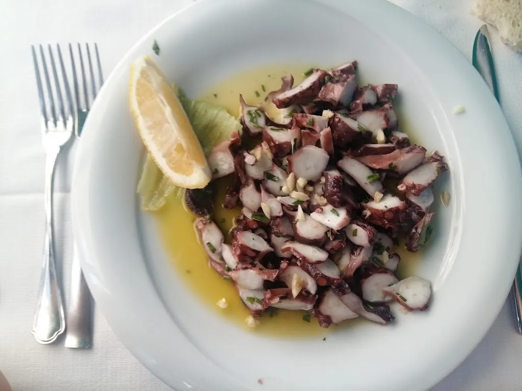 Julia Aniella_La Scogliera_Ascea_review