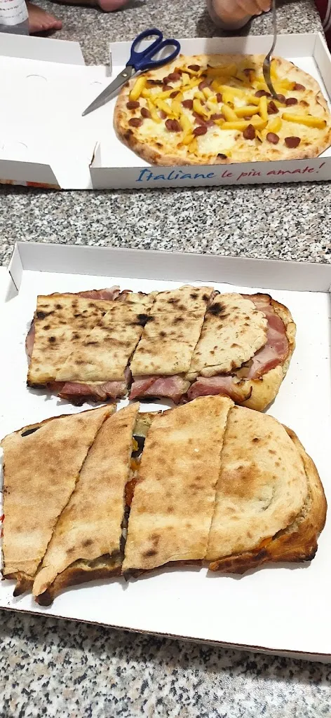 Moris Pizza & Panuozzo_Ascea_slider_image_2