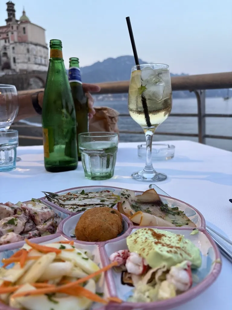 Tanya Adam_Le Arcate_Atrani_review