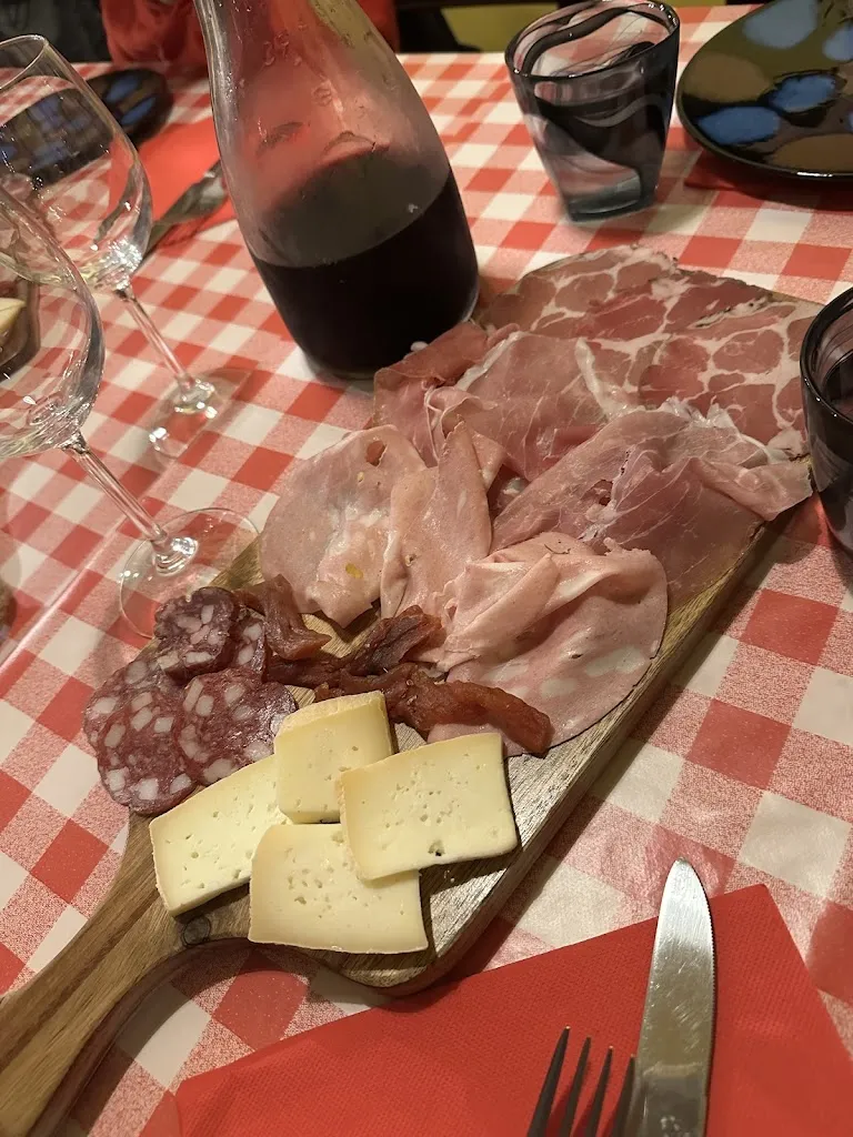 Lyvia Baldner_Osteria La Fraschetta Cucina Tipica Romana_Avellino_review