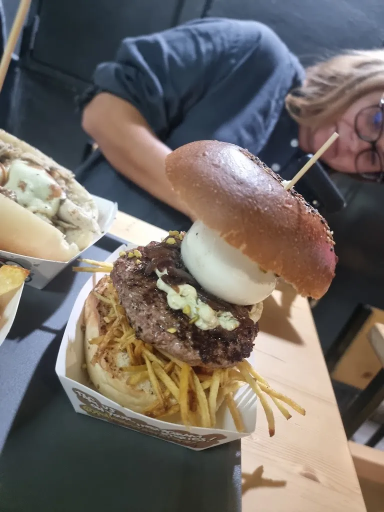 Marius G_Pollo&Burger Store_Bagnoli_review