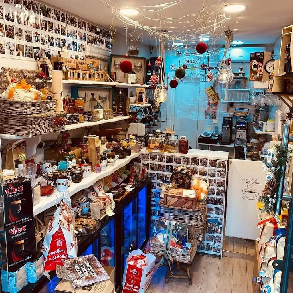 Caffettiamo Bagnoli di Raffaele Simonte restaurant in Bagnoli