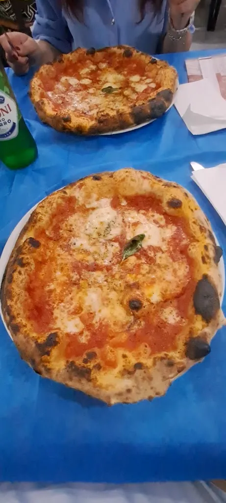 Pizzeria Michele_Bagnoli_slider_image_2