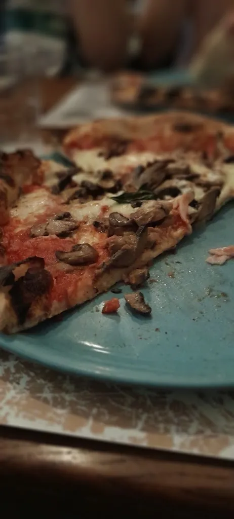 Josua Kristoffersson_Antica Pizzeria da Gennaro_Bagnoli_review